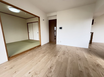 【居間・リビング】