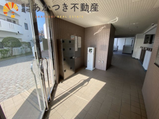 【エントランス】