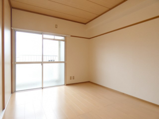 【寝室】