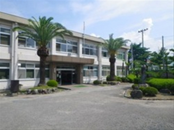 支援学校 650m