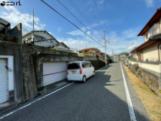 【前面道路含む現地写真】