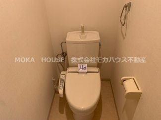 コンパクトで使いやすいトイレです
