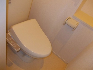 ゆったりとした空間のトイレです