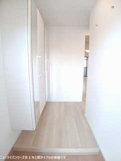明るい玄関です