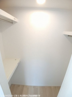 たっぷりとした収納スペースです