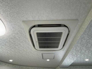 エアコン２台、床暖房が残置物でございます。