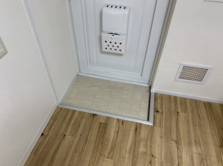 【玄関】