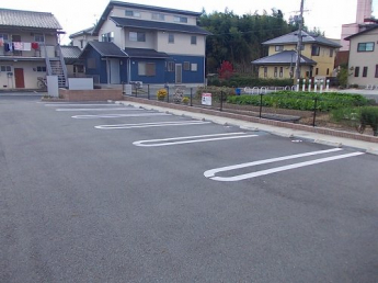 【駐車場】