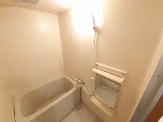 コンパクトで使いやすいお風呂です