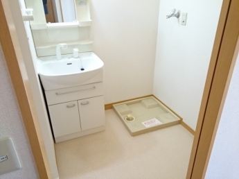 コンパクトで使いやすい洗面所