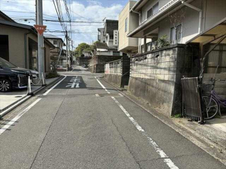 東側道路