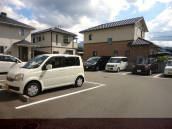 【駐車場】