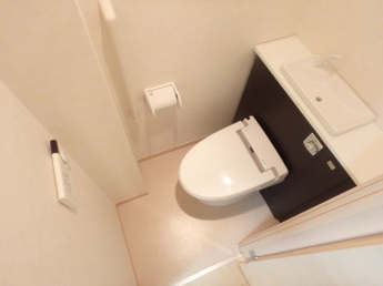 清潔感のあるトイレです