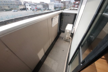 陽当たり良好なバルコニーです