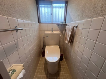 コンパクトで使いやすいトイレです