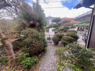 お庭で自由な時間を過ごせます