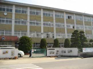 加古川市立氷丘中学校まで703m