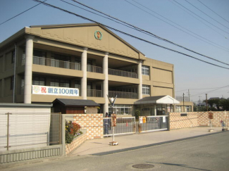 加古川市立氷丘小学校まで755m