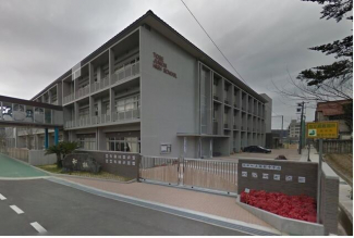 砥部中学校まで4650m