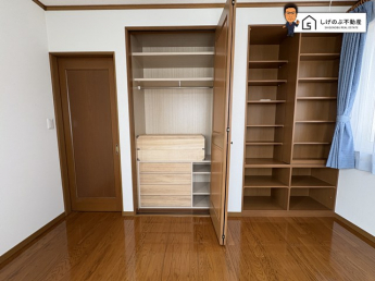 全居室に収納を完備しておりますので、いつでもお部屋をすっきりとお使い頂けそうです。自分好みのインテリアやレイアウトを考えるのも楽しみです♪