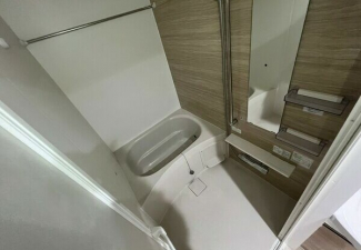 写真は同マンションの他のお部屋のものです