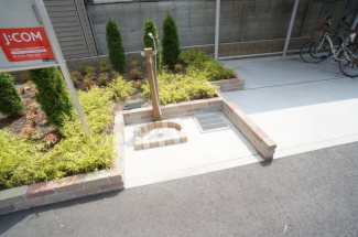ペットの足洗い場が共用部分にございます

