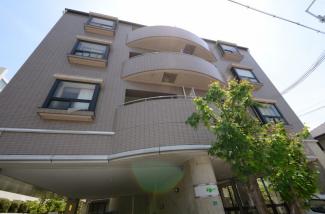 鉄筋コンクリート造地下１階付５階建