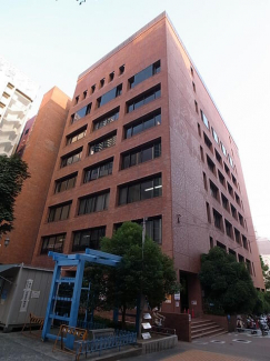 神戸市中央区役所まで2349m
