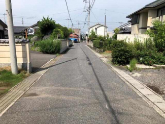 北側前面道路（物件東側から撮影）