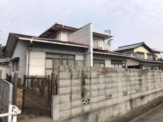 南側通路から敷地を撮影