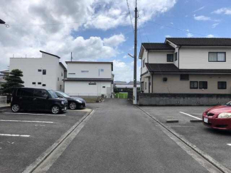 前面道路（北側から撮影）