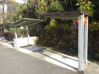バイク置き場は月額1000円
