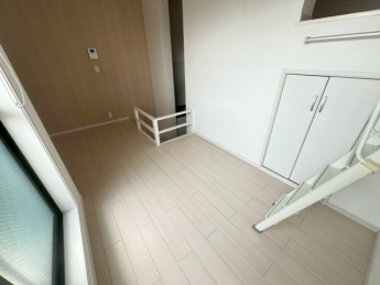 【バルコニー】
