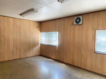 間取図②　軽量鉄骨造平家建内　種類／倉庫