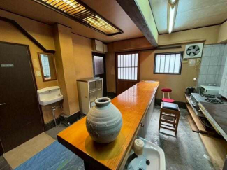 神戸市中央区二宮町３丁目の店舗一部の画像