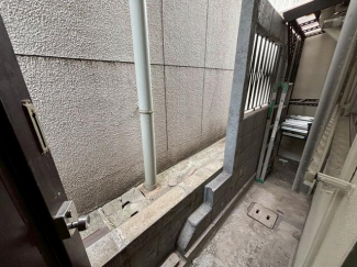 神戸市中央区二宮町３丁目の店舗一部の画像