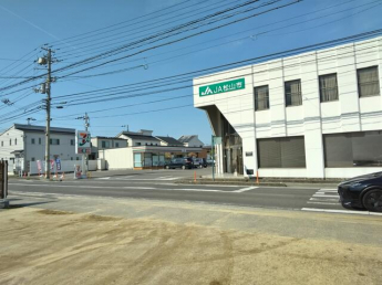セブンイレブン松山西長戸町店まで638m