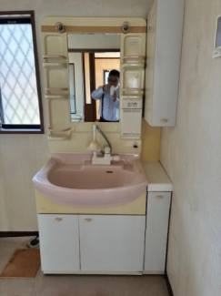 洗面室も大きいので広々とお使いいただけます。