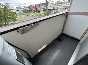 陽当たり良好なバルコニーです