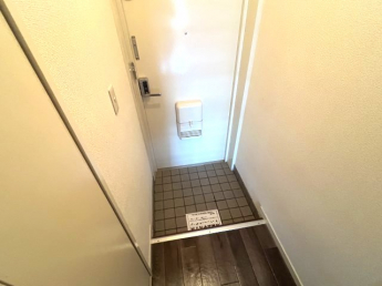 【玄関】