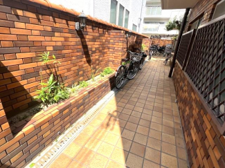 【庭】