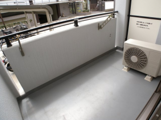 【バルコニー】