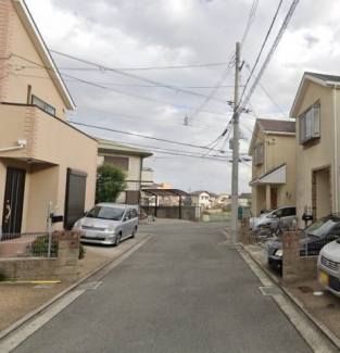 【前面道路含む現地写真】