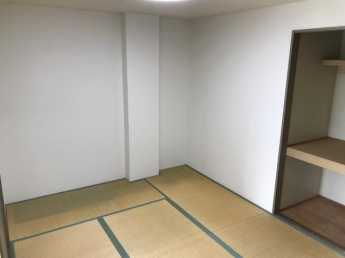 入居前に畳表替えします