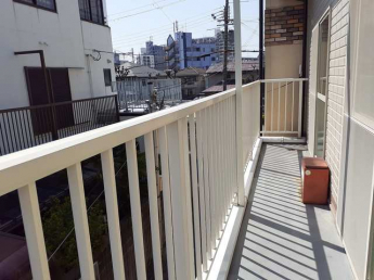 陽当たり良好なバルコニーです