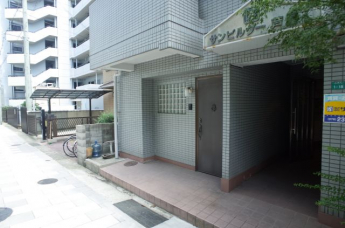 【エントランス】