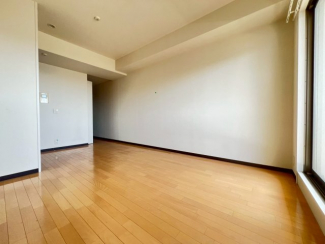 【寝室】