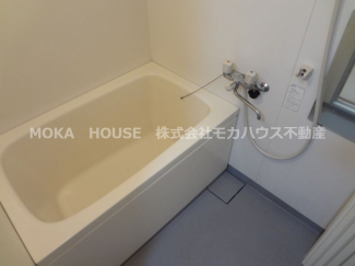 ゆったり過ごせるお風呂です