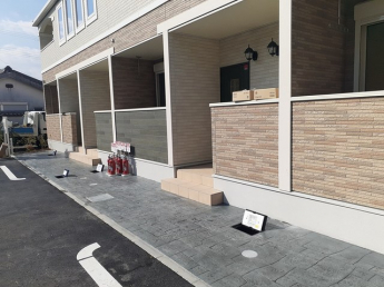 【駐車場】