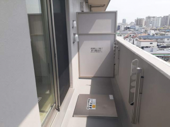 【バルコニー】